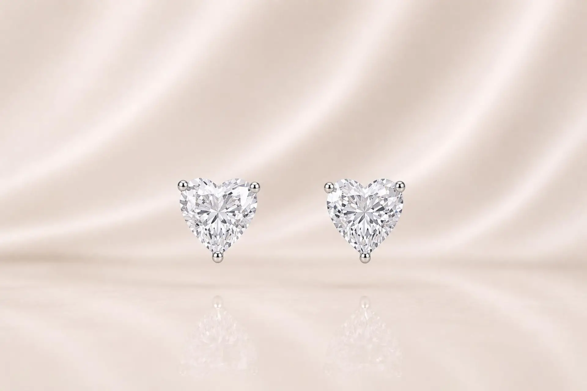 עגילי ליבי – Libi Heart Earrings