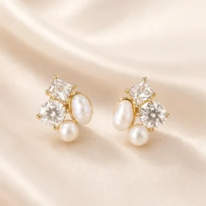 עגילי פרל – Pearl Cluster Earrings