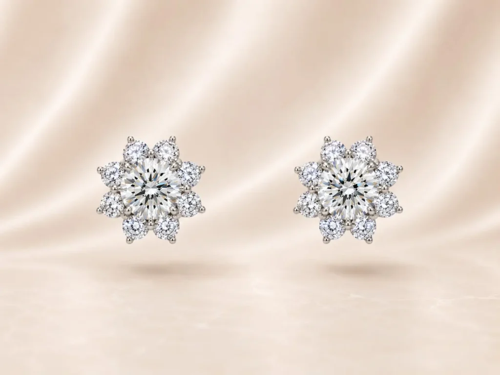 עגילי שלג – Snowflake Halo Studs
