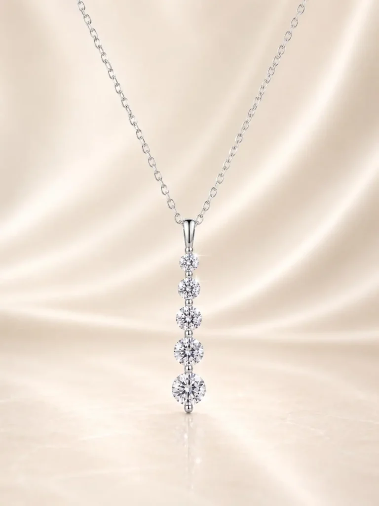 שרשרת בל – Belle Pendant Necklace